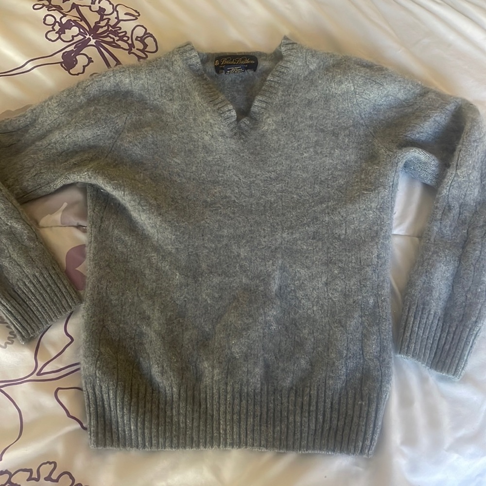 Brooks Brothers XS Kids cashmere sweater-gray- good condition!